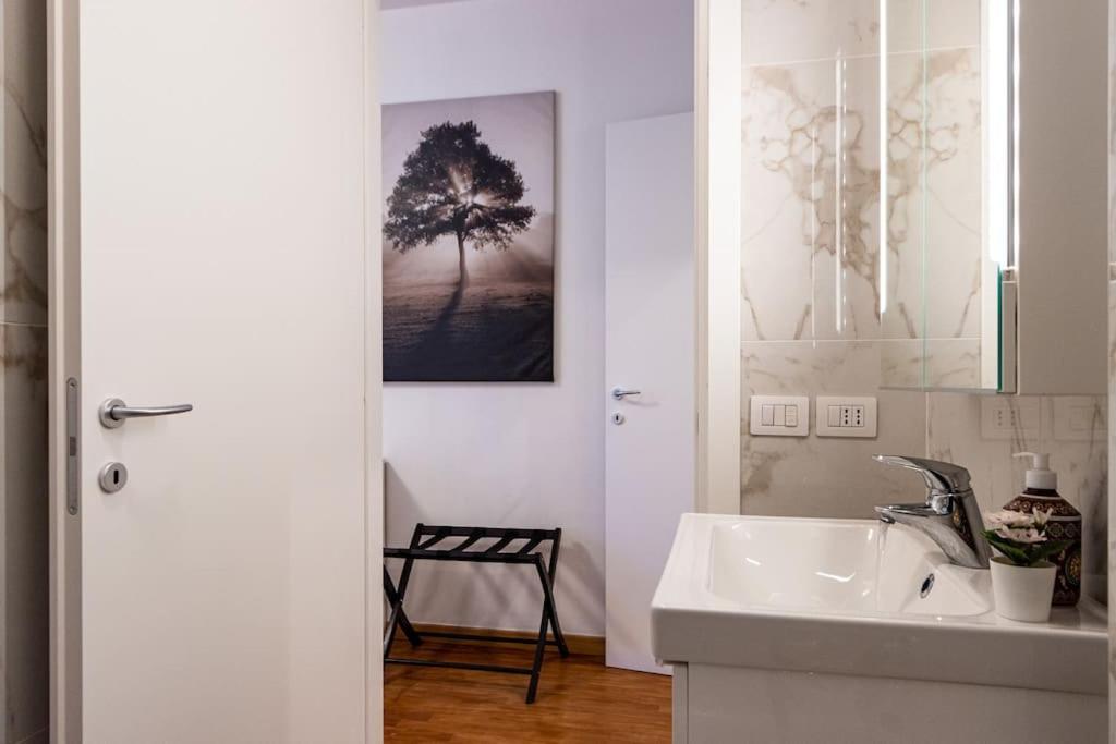 Wraparound Lake Views Bellavista Residence Campione dʼItalia Extérieur photo