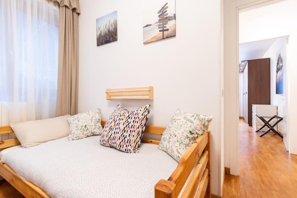 Wraparound Lake Views Bellavista Residence Campione dʼItalia Extérieur photo