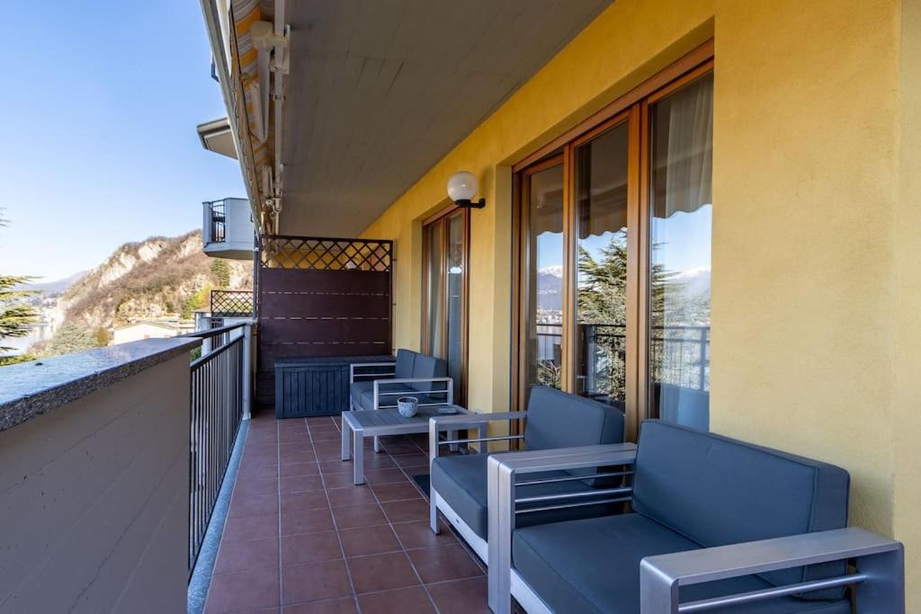 Wraparound Lake Views Bellavista Residence Campione dʼItalia Extérieur photo
